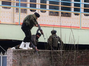 2-let-militants-carried-sopore-attack-asked-ssp-to-suspend-4-psos-igp-kashmir